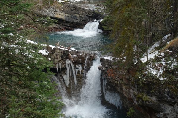 Wasserfälle, Tintenfässer und Schwefel